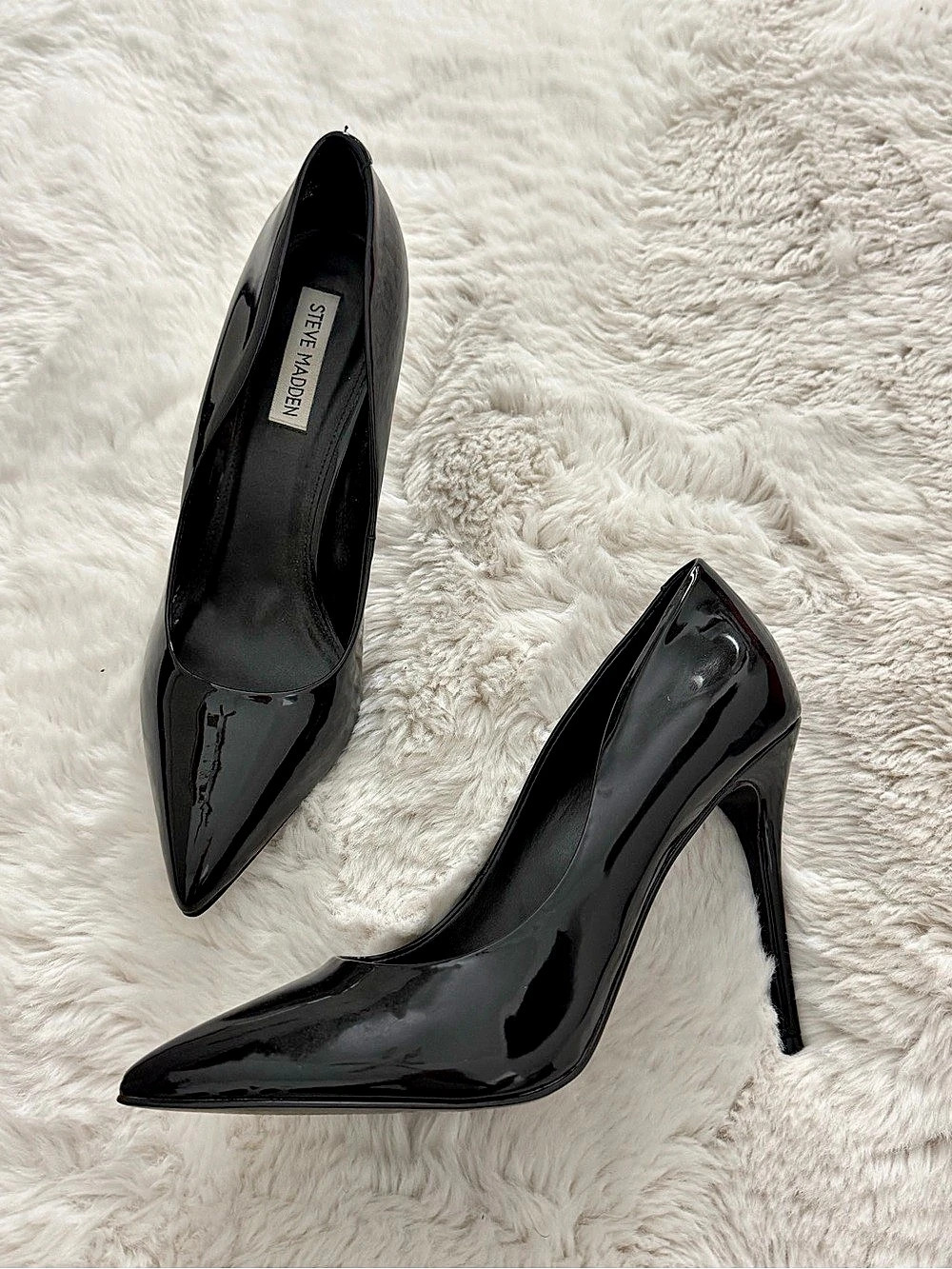 Steve Madden Vala Pointed Toe Pump Heels in Black